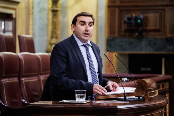 El Congreso insta al Gobierno a impulsar la atracción de talento de EEUU ante los recortes de Trump