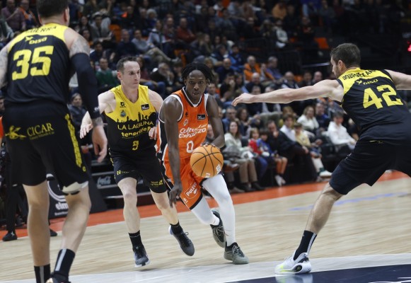 Valencia Basket quiere dar un 'paso de gigante' en el Santiago Martín