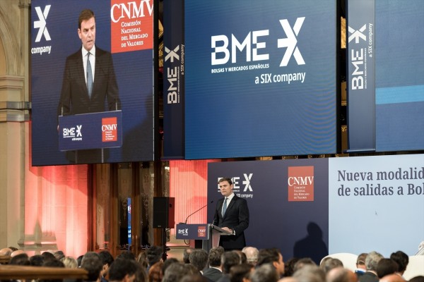 La CNMV y BME presentan una nueva modalidad para salir a Bolsa de manera más flexible y sencilla