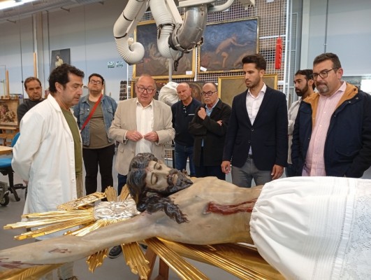 La imagen del Santo Cristo del Consuelo de Cieza pasa por quirófano: será restaurado en el Centro de Restauración de la Región