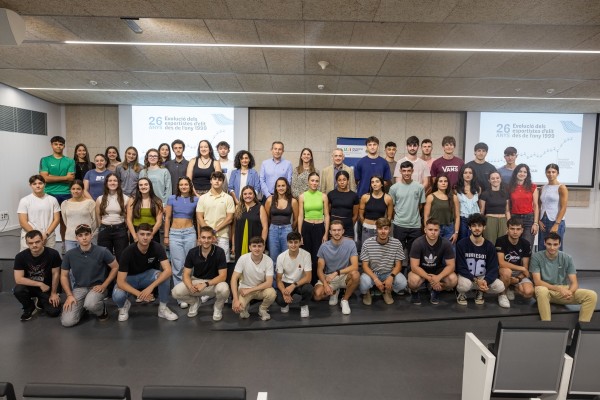 La UJI reconoce a sus deportistas de élite con una nueva edición de las becas Endavant Villarreal C.F