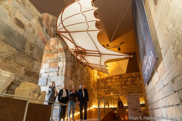 Una duquesa, un cura, un marchante… y Da Vinci: intriga y cena en el Castillo de la Concepción