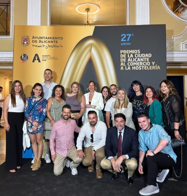 Alicante reconoce la excelencia de 18 empresas en la 27 gala del comercio y la hostelería