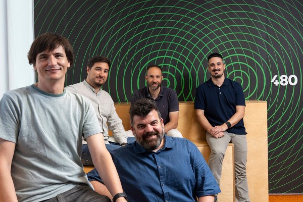 Cuatroochenta adquiere la empresa de e-learning 3ipunt, primer premium partner de Moodle en España 
