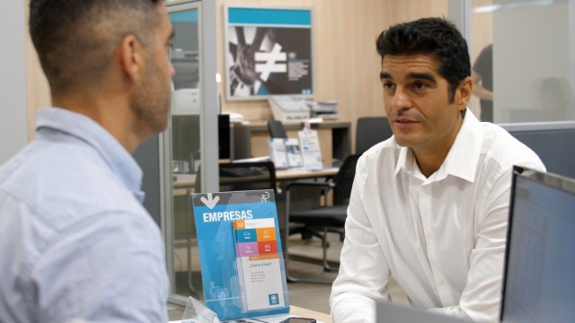 La financiación y actividad de Cajamar generan un impacto en la economía valenciana de 3.569 millones