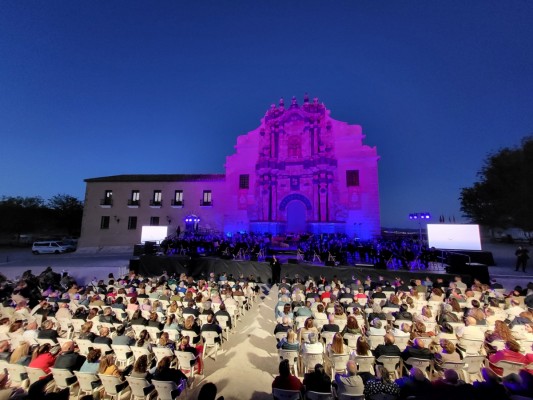 El Cuartel de Artillería de Murcia acoge este viernes la gala de 'Música y Naturaleza', con 150 músicos y un aforo para mil personas