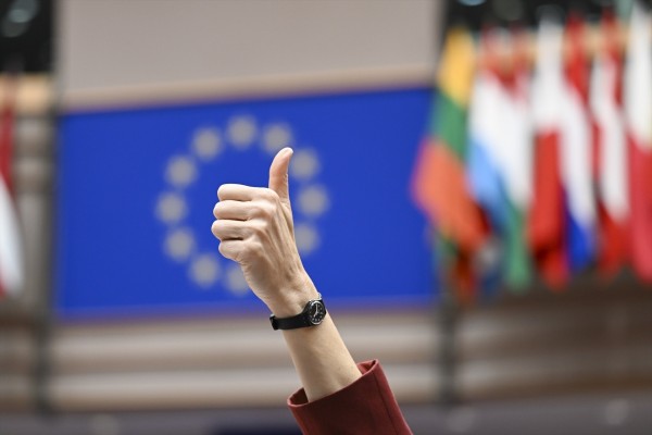 La Eurocámara respalda eximir al 90% de las empresas del arancel climático de la UE