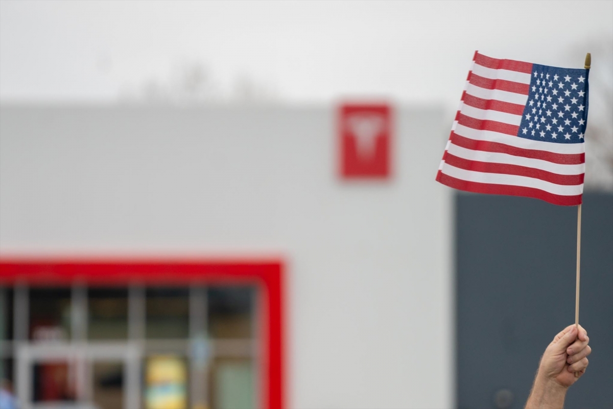 El PMI de EEUU se recupera en mayo, pero se tensiona la cadena de suministros y se disparan los precios