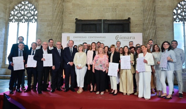 Cámara Valencia homenajea el esfuerzo y 