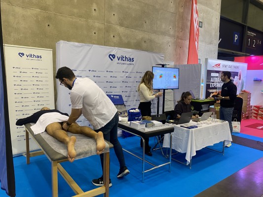 Vithas participa en la Expo 21K Feria Valencia con motivo del Medio Maratón Valencia Trinidad Alfonso Zurich 