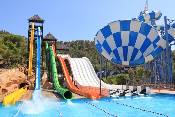 Aqualandia abre sus puertas este sábado celebrando 40 años de diversión acuática