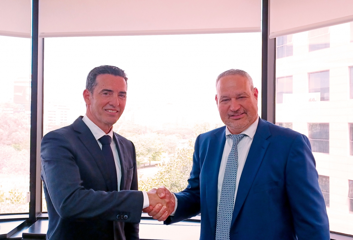 Cajamar renueva su compromiso con Avia y patrocina la VIII Noche de la Automoción y Movilidad