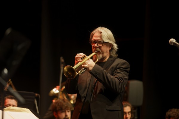 El trompetista i codirector de la Big Band UJI David Pastor, nominat als Premis de l'Acadèmia de Música