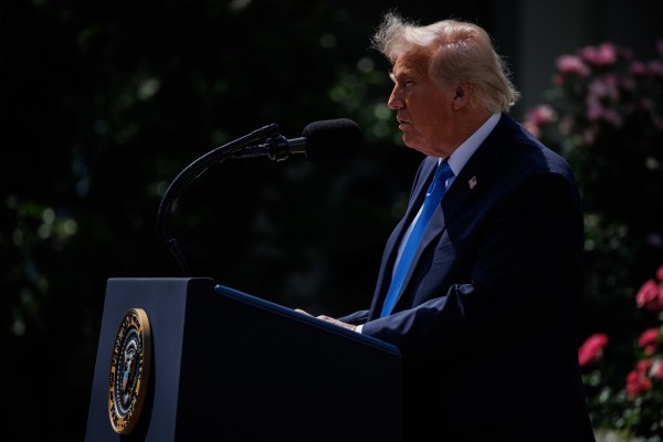 Trump amenaza a la UE con un arancel del 50% a partir de junio