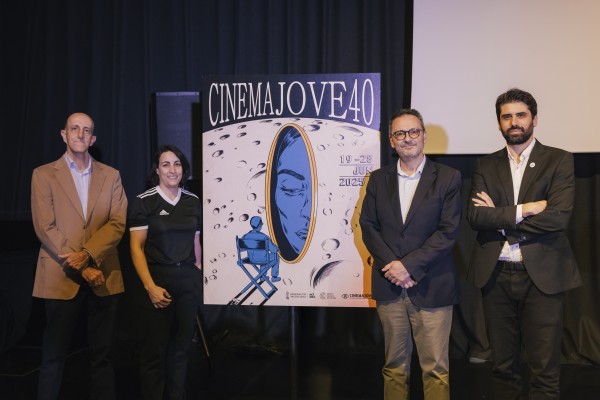 María Jesús Contreras rinde homenaje al 
