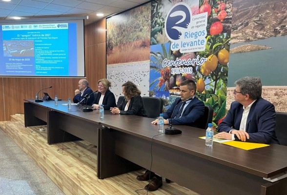 El nuevo Plan del Tajo reducirá el agua de regadío del trasvase al 50%; la vía judicial para los regantes, entre algodones
