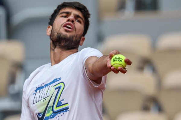 Carlos Alcaraz empezará el torneo ante Giulio Zeppieri por la baja a última hora de Kei Nishikori