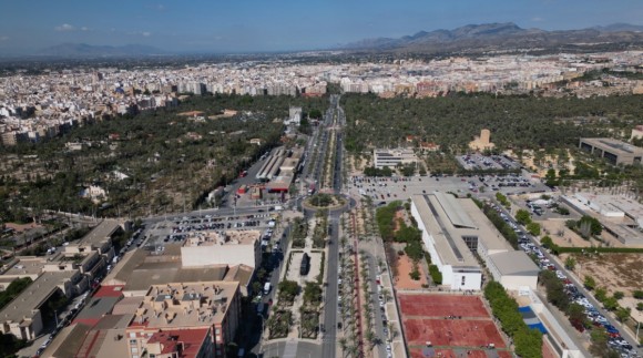 El PSOE de Elche pide transparencia en la contratación de los 69 empleos de la externalización de Parques y Jardines