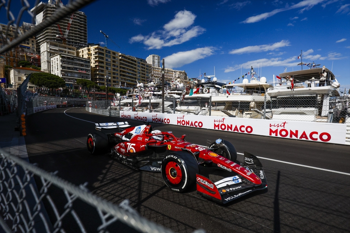 Leclerc delante de Verstappen en el último libre en Mónaco