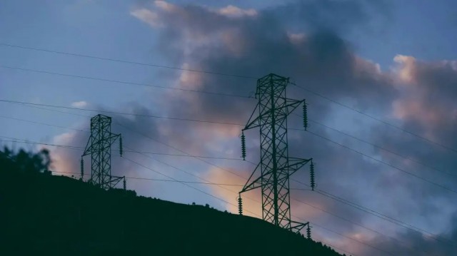 Un incendio presuntamente intencionado en una estación eléctrica deja sin luz a parte del sureste de Francia