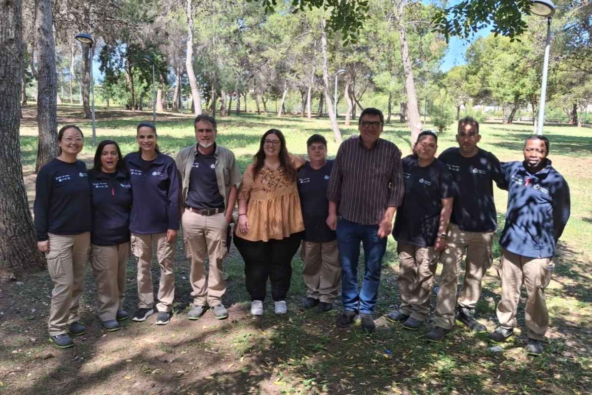Foto de família al Taller d'Ocupació - 