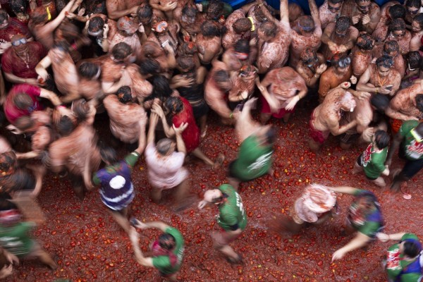 Buñol y Rungis se hermanan: la tomatina y el mayor mercado de Europa