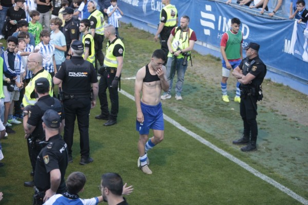 El Alcoyano desciende y el Hércules amplía a 17 el número de derrotas