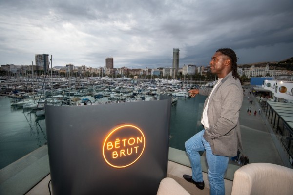 Seedorf en la inauguración de Béton Brut: 