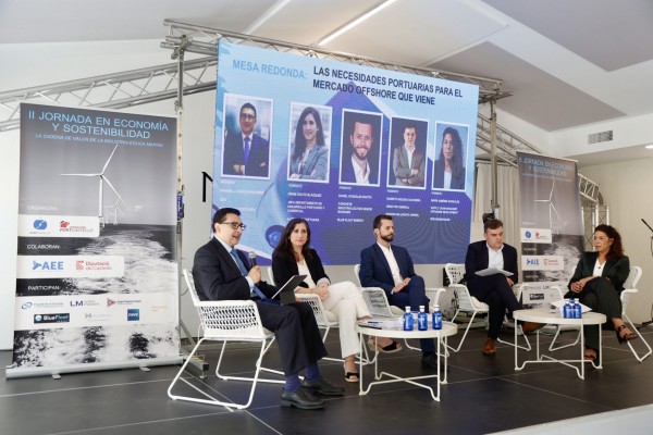PortCastelló promociona en A Coruña su potencial para convertirse en un 'hub' de energía eólica