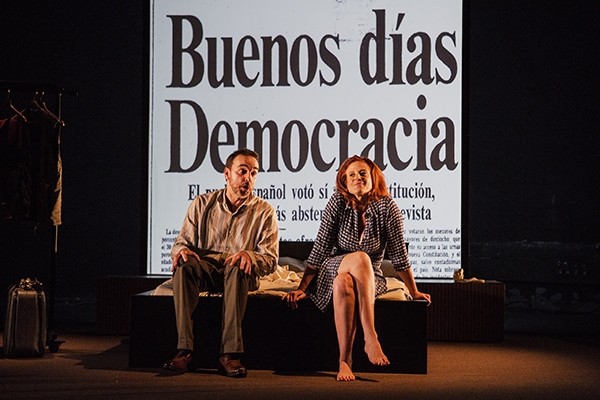 'Valparaíso' revisa la historia española reciente a través de una relación en Sala Russafa