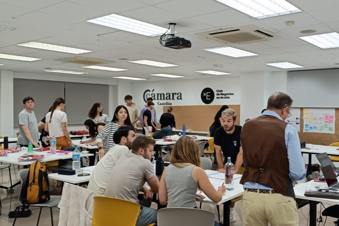 Uno de los cursos para jóvenes en la Cámara - 