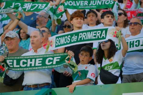 El Elche CF alcanza el objetivo antes de empezar la temporada: 27.000 abonados y 4.000 carnets franjiverdes