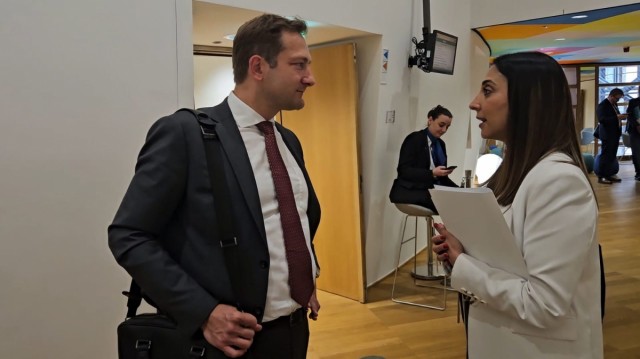 Rubira reclama en Bruselas que la PAC cuente con un presupuesto específico para asegurar el relevo generacional en el campo
