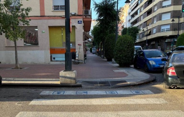 Asfaltos y Construcciones Aitana y Cantó Obras optan a mejorar la accesibilidad en tres barrios de Alcoy