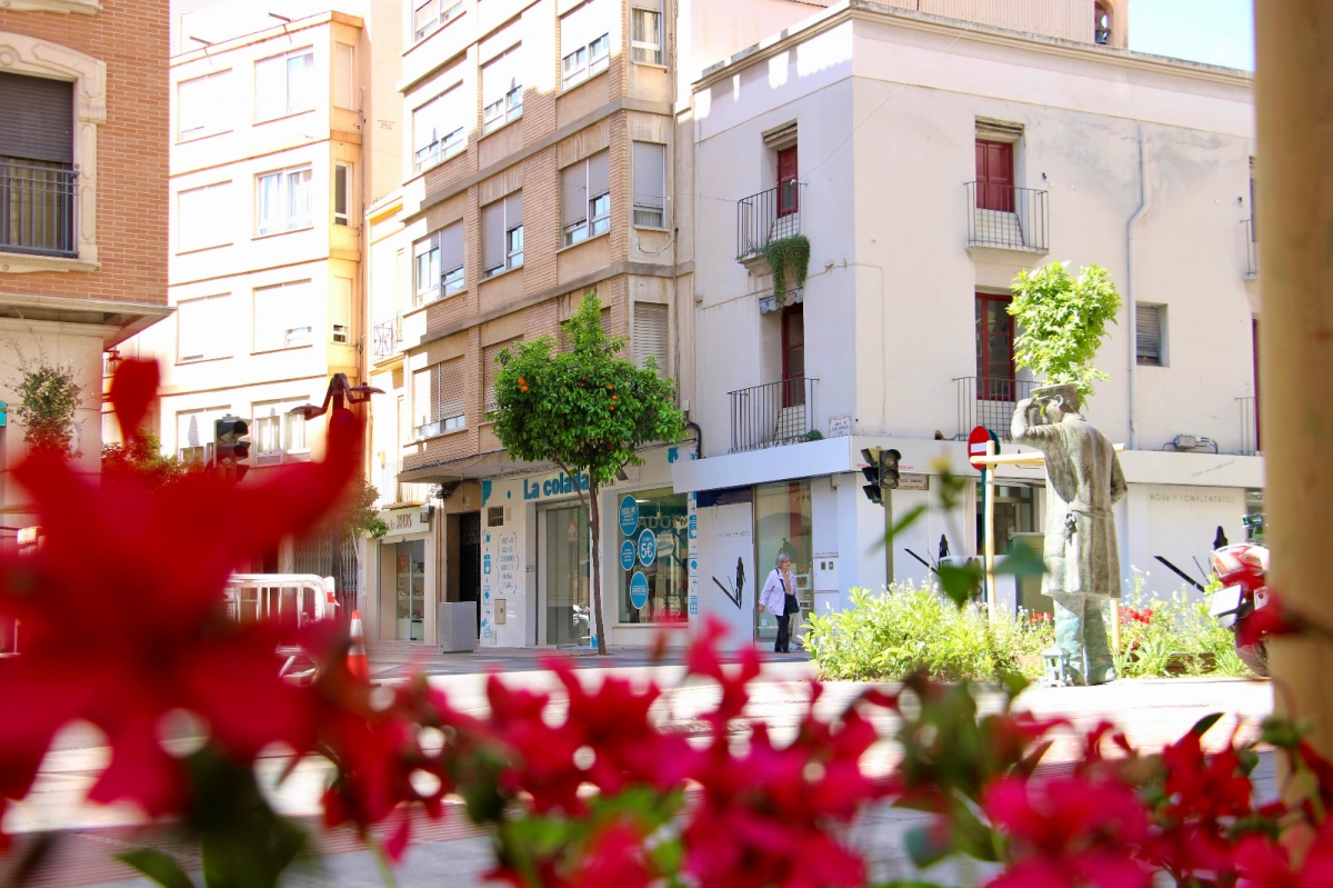 La ZBE encara su último mes de obras en las calles San Vicente y San Francisco de Castelló