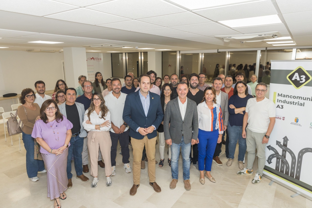 Acto de presentación de la Mancomunidad Industrial A3. - Foto: AYUNTAMIENTO DE RIBA-ROJA Acto de presentación de la Mancomunidad Industrial A3.