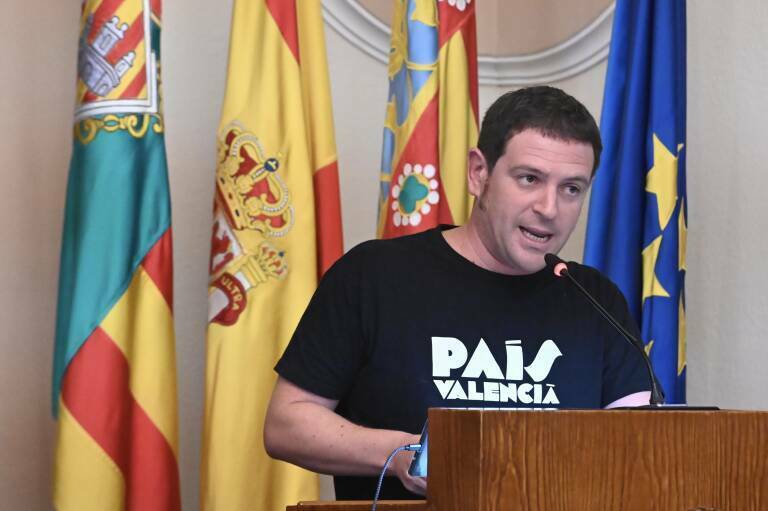 Compromís critica al bipartito por la falta de mantenimiento de los campos del Chencho

