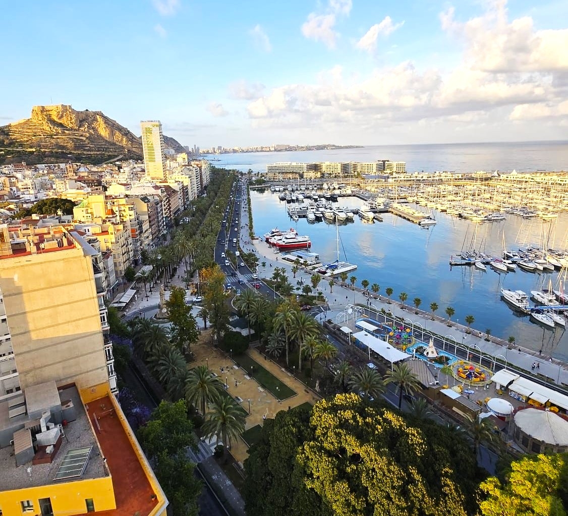 Una de las vistas del inmueble - Una de las vistas del inmueble