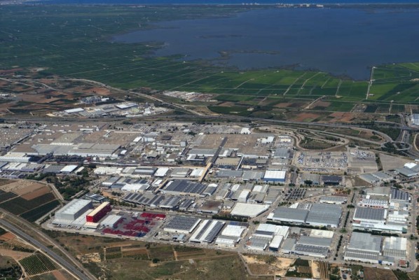 Industria adjudica 2,9 millones del Perte VEC III a la filial valenciana de Forvia