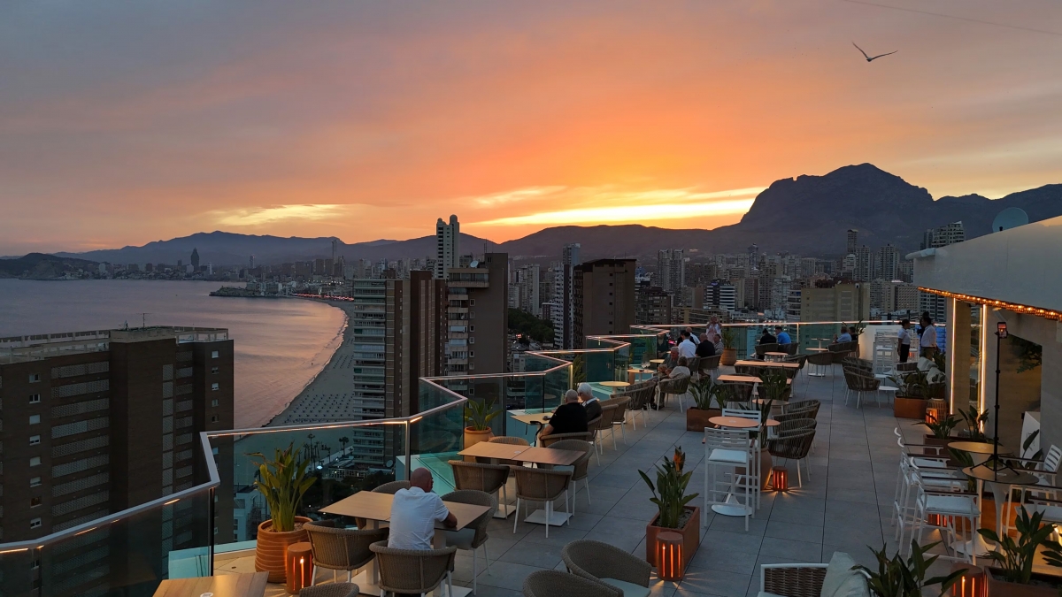 Port Benidorm Hotel & Spa celebra la tercera edición de su fiesta de San Juan el 21 de junio