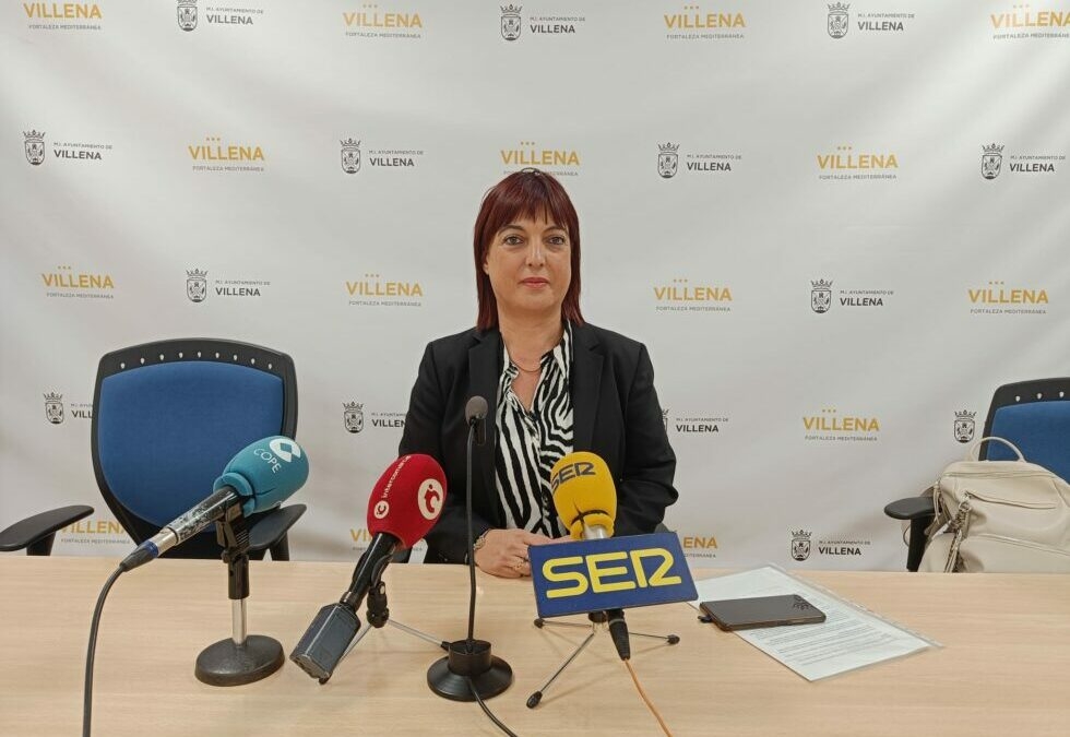Villena impulsa nuevas ayudas para becas Erasmus con 100 euros mensuales