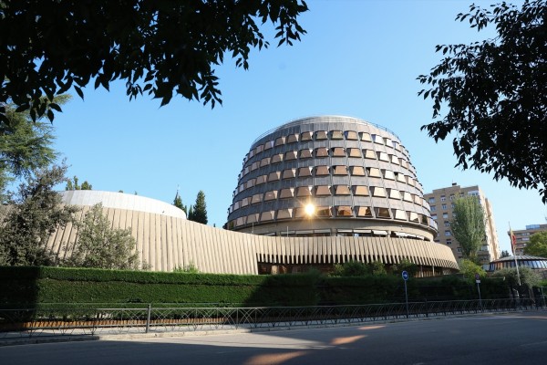 El Constitucional suspende varios artículos de la Ley de Concordia valenciana