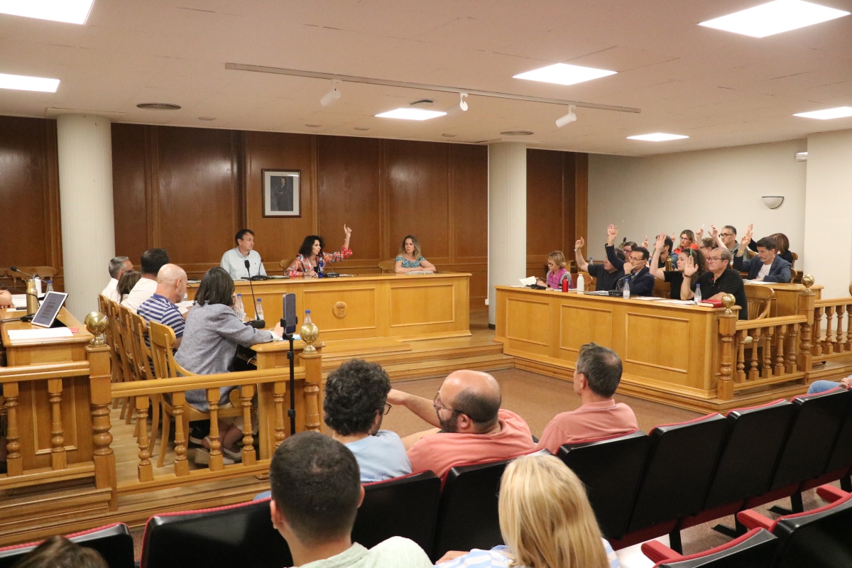 El gobierno de Quart de Poblet dispara en un 65% el gasto en sueldos de concejales liberados