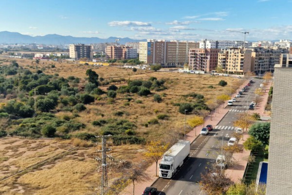 Giro con los 121 pisos públicos del Consell: venta en lugar de alquiler y la licitación saldrá en noviembre