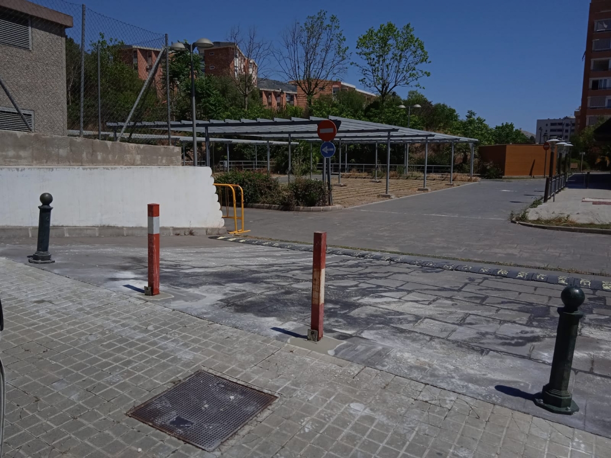 Alcoy cierra dos aparcamientos en zonas catalogadas como verde tras una denuncia de La Carrasca