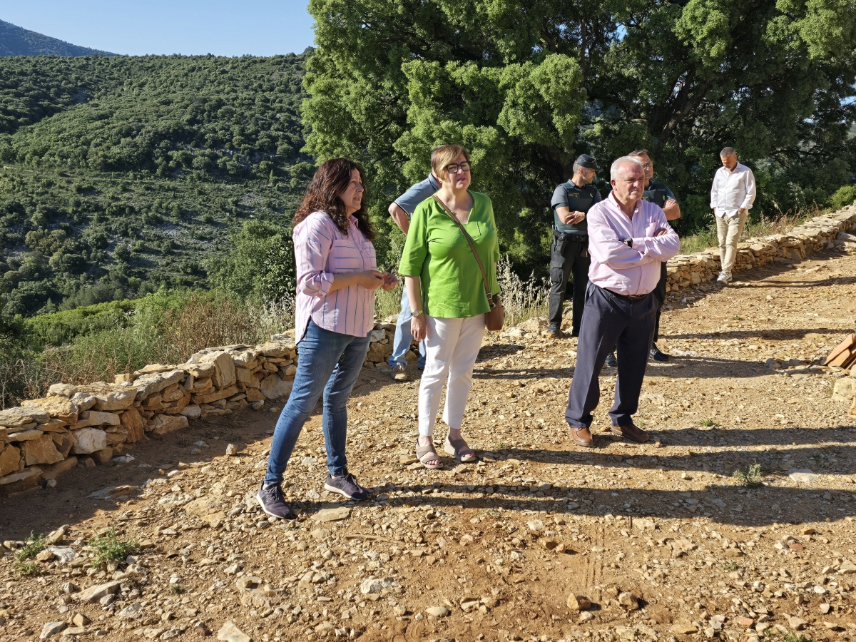 García Valls visita Culla para conocer una iniciativa de emprendimiento premiada por Agricultura