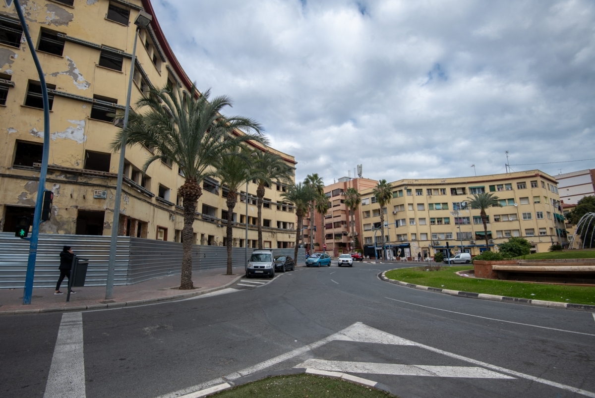 Vivienda inyecta otros 541.000 € en la reparación de edificios de Miguel Hernández en Alicante