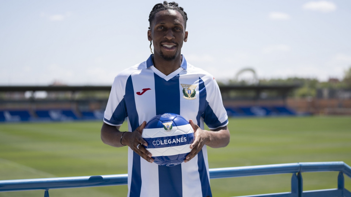Neyou aguarda el último filtro de Singapur para firmar por el Valencia CF 