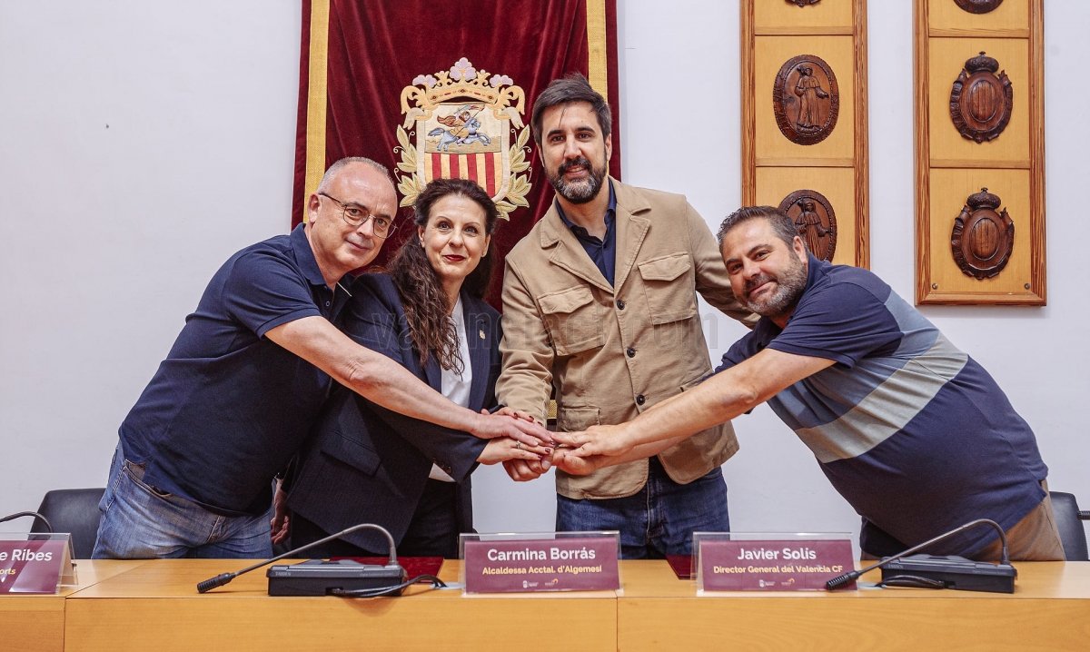 El Valencia reconstruirá el estadio municipal de Algemesí destrozado por la dana