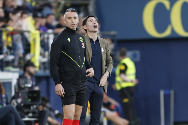 Marcelino raja tras el empate: “Un árbitro descendido en el VAR no puede ser protagonista”
